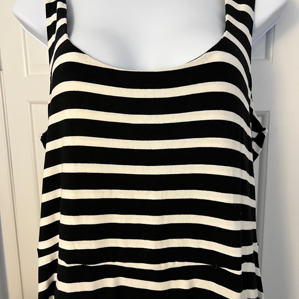 Old Navy Black and White Stretchy Striped Maxi Dress
